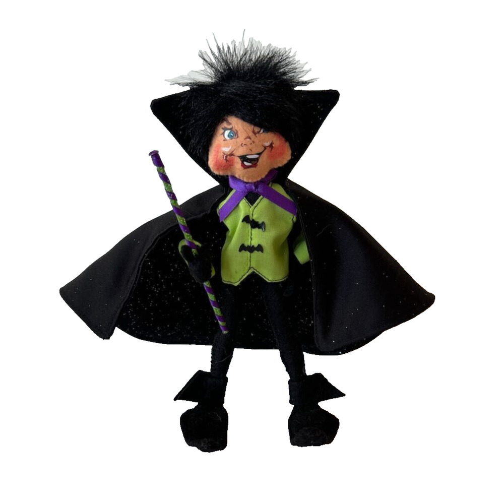 2009 Annalee Halloween Dracula Vampire Doll 8" Tall Halloween Decoration